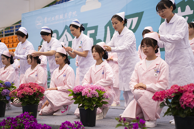 我们的护士 我们的未来——英亚体育(中国)集团有限公司成功举办5·12国际护士节活动暨授帽仪式(图5)